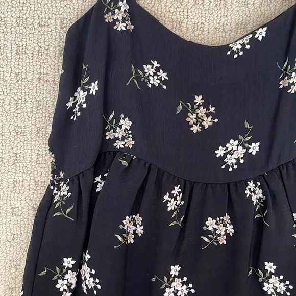 Hollister Floral Peplum Top - Picture 3 of 5